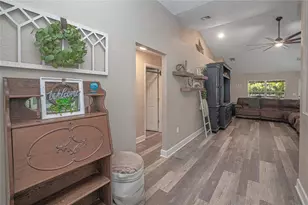 1091 Comfort Ln, North Port, FL 34288 - Photo 13
