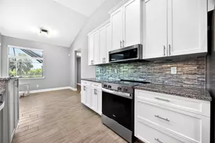 16 Tournament Rd, Rotonda West, FL 33947 - Photo 13