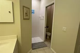 908 Paisley Ct, Venice, FL 34293 - Photo 15
