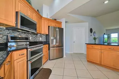 844 NE 6th Avenue, Cape Coral, FL 33909 - Photo 21