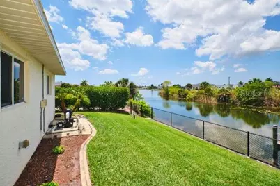 844 NE 6th Avenue, Cape Coral, FL 33909 - Photo 51