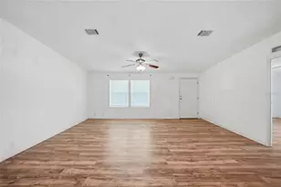 1289 SW Avocado Dr, Arcadia, FL 34266 - Photo 5
