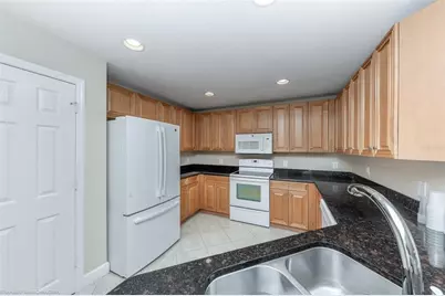 240 W End Drive #713, Punta Gorda, FL 33950 - Photo 17