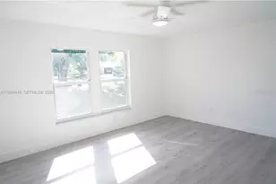 563 Presque Isle Dr, Port Charlotte, FL 33954 - Photo 25
