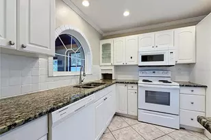 2825 Wendover Terrace, Palm Harbor, FL 34685 - Photo 17