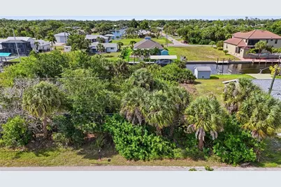 18318 Van Nuys Circle, Port Charlotte, FL 33948 - Photo 7