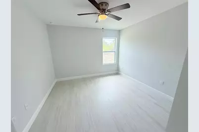 11225 Pendleton Avenue, Englewood, FL 34224 - Photo 7