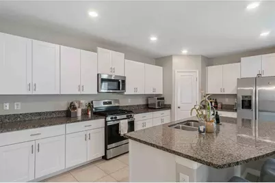 9440 Lemon Drop Loop, Sun City Center, FL 33573 - Photo 11