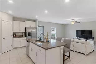 9440 Lemon Drop Loop, Sun City Center, FL 33573 - Photo 9