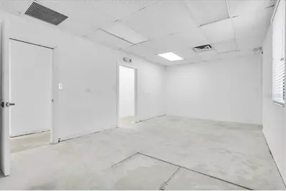 3300 Tamiami Trail #102 B, Port Charlotte, FL 33952 - Photo 21