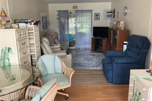 2021 Canal Dr, Bradenton, FL 34207 - Photo 9
