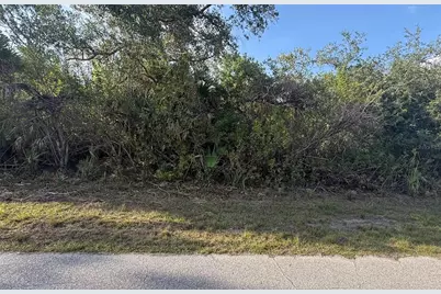 12004 Gladiola Avenue, Port Charlotte, FL 33981 - Photo 5