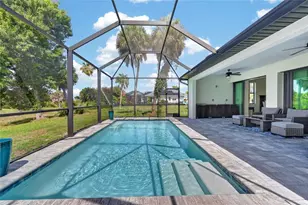 592 Rotonda Cir, Rotonda West, FL 33947 - Photo 3