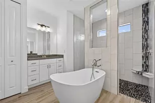 592 Rotonda Cir, Rotonda West, FL 33947 - Photo 21