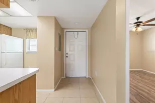 12538 SW Kingsway Cir, Lake Suzy, FL 34269 - Photo 15