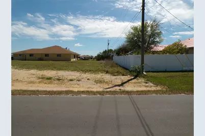 1910 NE 8th Place, Cape Coral, FL 33909 - Photo 9
