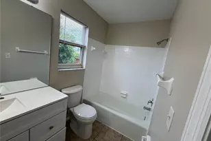 855 Jamaica Rd, Venice, FL 34293 - Photo 11