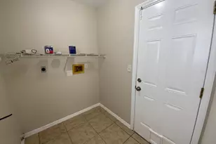 855 Jamaica Rd, Venice, FL 34293 - Photo 9