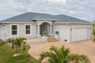 13525 Green Castle Ave, Port Charlotte, FL 33981 - Photo 9