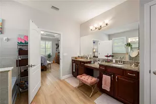 3006 Oriole Dr, Sarasota, FL 34243 - Photo 15