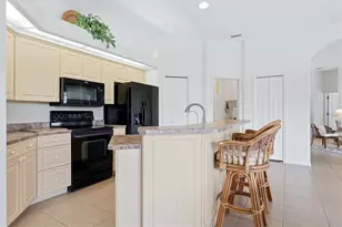 3175 Village Ln, Port Charlotte, FL 33953 - Photo 13