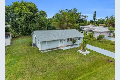 18634 Goodman Circle, Port Charlotte, FL 33948 - Photo 7