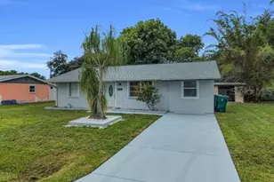 18634 Goodman Cir, Port Charlotte, FL 33948 - Photo 5