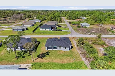429 Palmyra Avenue, Lehigh Acres, FL 33974 - Photo 41