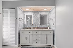 926 Sklar Dr W, Venice, FL 34293 - Photo 5