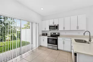 8861 Daybreak St, Sarasota, FL 34241 - Photo 11