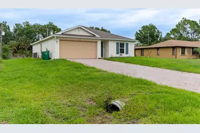 22420 Sacramento Avenue, Port Charlotte, FL 33954 - Photo 3