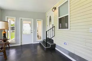 1 Poinsettia Dr, Fort Myers, FL 33905 - Photo 7