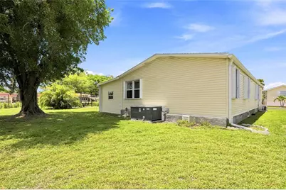 1 Poinsettia Drive, Fort Myers, FL 33905 - Photo 5