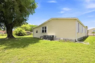 1 Poinsettia Dr, Fort Myers, FL 33905 - Photo 5