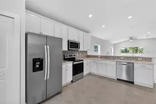 528 Rose Apple Cir, Port Charlotte, FL 33954 - Photo 13