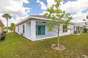 573 Rose Apple Cir, Port Charlotte, FL 33954 - Photo 7