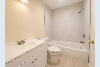 2702 Hidden Lake Drive S #A, Sarasota, FL 34237 - Photo 11