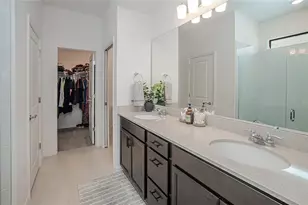 2196 Laurifolia Ct, North Port, FL 34289 - Photo 37