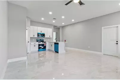 20462 Kenilworth Boulevard, Port Charlotte, FL 33954 - Photo 11