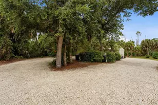 4801 Brickell Dr, North Port, FL 34286 - Photo 37