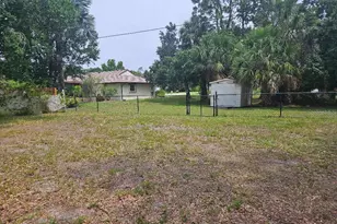 20312 Rutherford Ave, Port Charlotte, FL 33952 - Photo 17