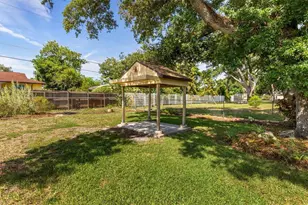 1505 Pine St E, Nokomis, FL 34275 - Photo 31