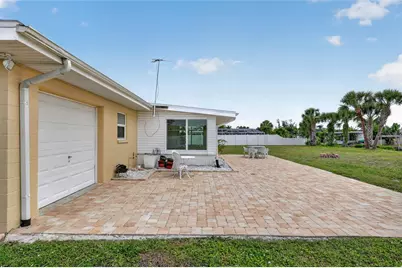 1447 Lemon Bay Drive, Englewood, FL 34223 - Photo 49