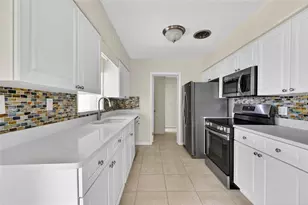 1447 Lemon Bay Dr, Englewood, FL 34223 - Photo 11