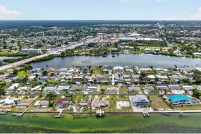 1447 Lemon Bay Drive, Englewood, FL 34223 - Photo 31