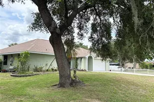 1034 Kensington St, Port Charlotte, FL 33952 - Photo 3