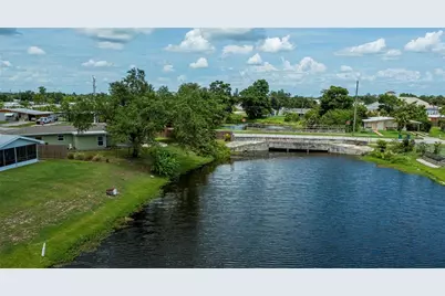 21539 Gladis Avenue, Port Charlotte, FL 33952 - Photo 9