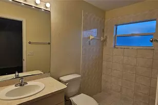 1628 SW Santa Barbara Pl, Cape Coral, FL 33991 - Photo 9
