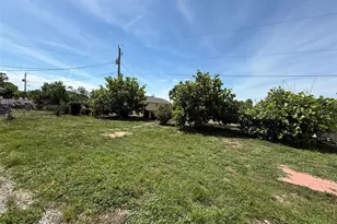 15152 Buswell Ave, Port Charlotte, FL 33953 - Photo 23