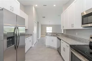 286 Beckenham Dr, Kissimmee, FL 34758 - Photo 5